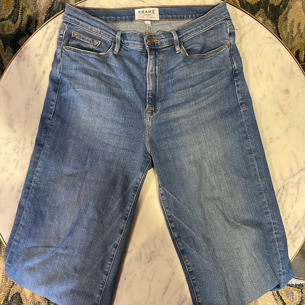 Frame wide leg cropped jeans. Size 30